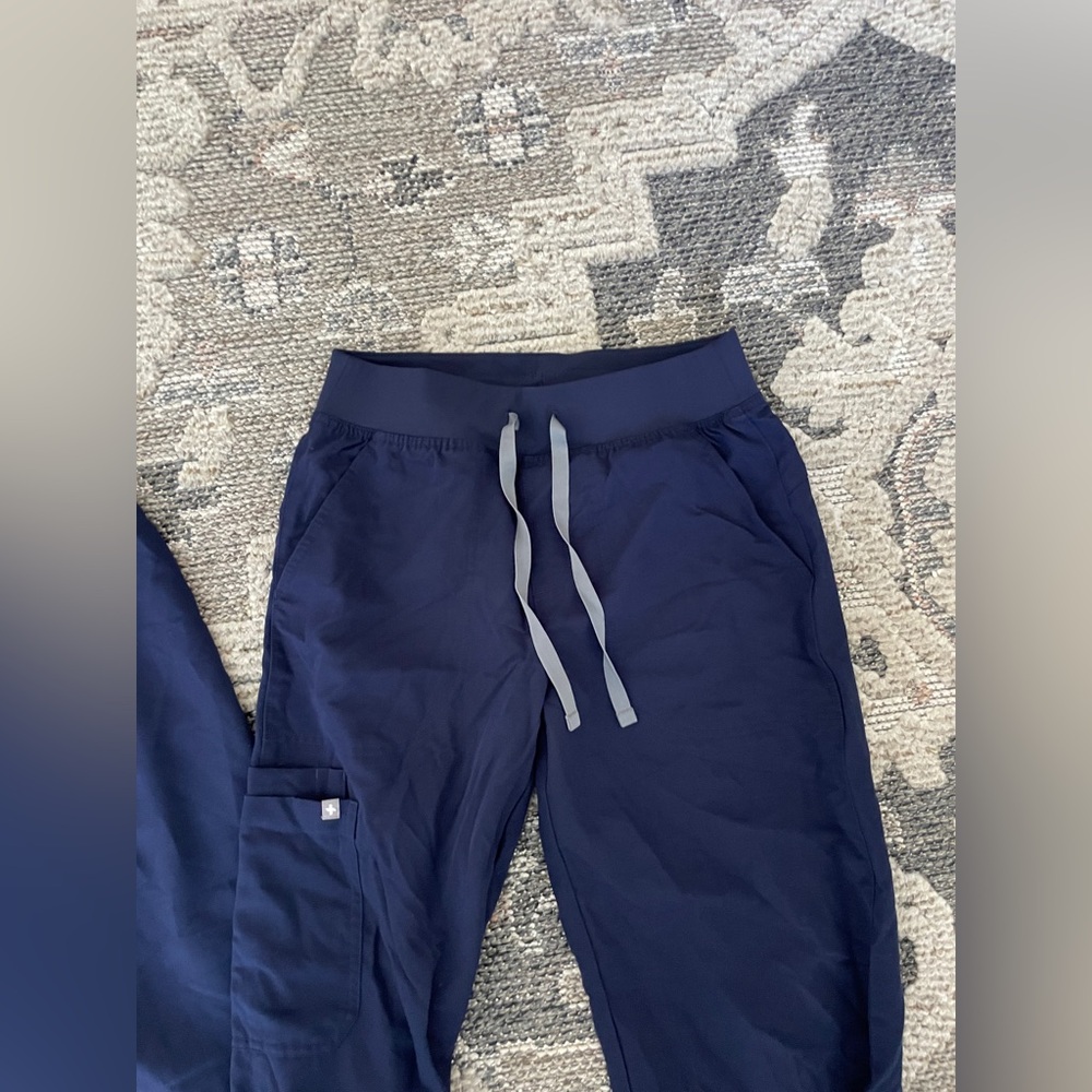 Navy Blue figs scrub Pants - Set of 4 - Picture 4 of 6